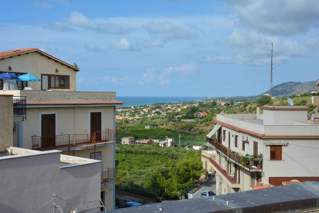 Casa Eleonora Apartment Campofelice Di Roccella Cameră foto