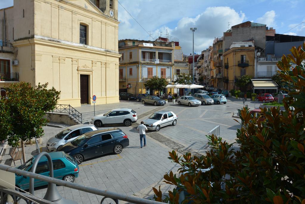 Casa Eleonora Apartment Campofelice Di Roccella Cameră foto